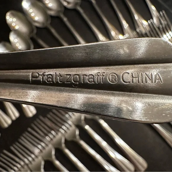 Pfaltzgraff Stainless Flatware Set SIMPLICITY 39 Piece Silverware